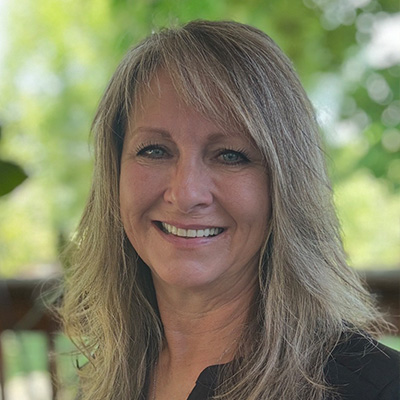 Lesia Shelton