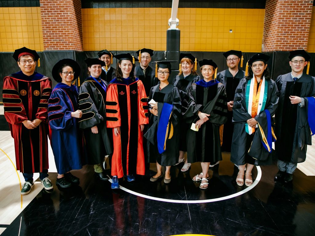 Photo of SISLT faculty and students