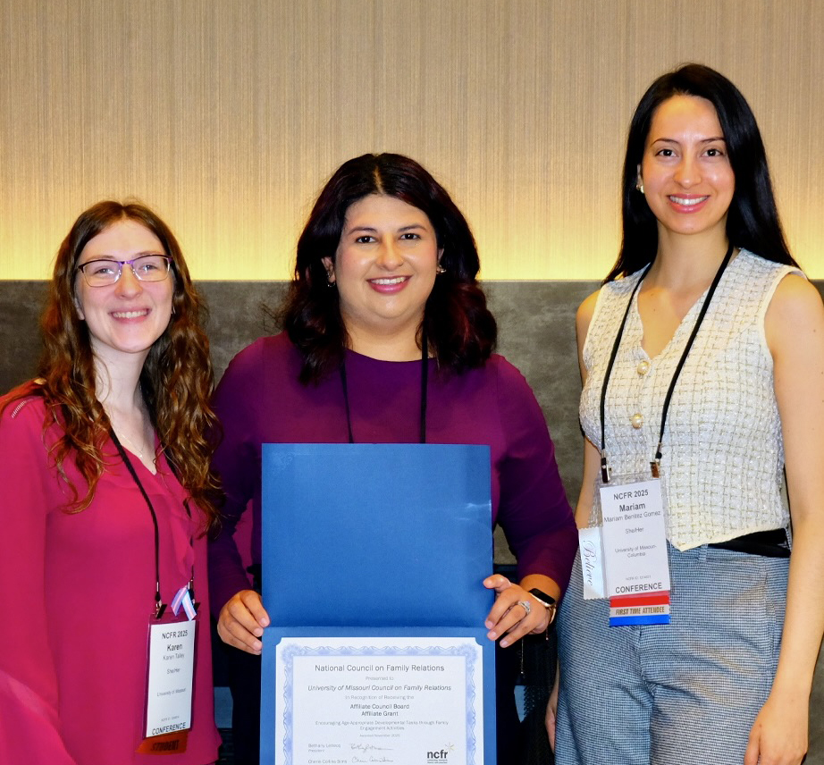 From left to right: Karen Talley, Cristina Lopez, Miriam Benitez Gomez.